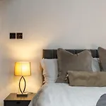 Luxury Apartment! Apartment *